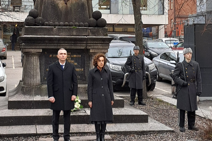 Церемония по полагане на венци по случай Националния празник на България